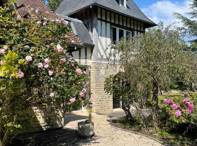 Casa vacanze La Tourelle Avec Piscine Chauffée - 5 Mn De La Et Cabourg *